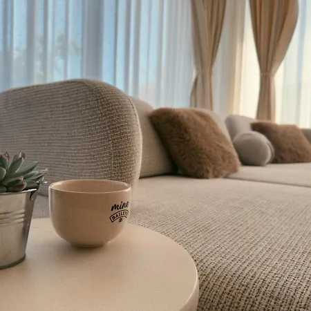 公寓 Nagomi-seaside Retreat, Garden, Yoga Room&parking *